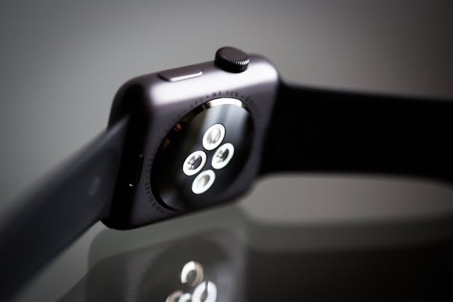 Impact of Wearable Health Tech on Chronic Disease Management