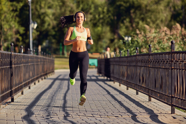 Understanding the Fitline Trend: Balancing Health and Hype