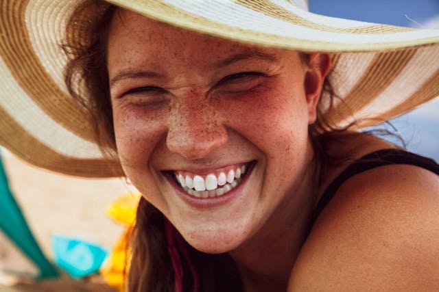 Sensitive Teeth? Try A Teeth Whitening Kit For A Brighter Smile Without Discomfort