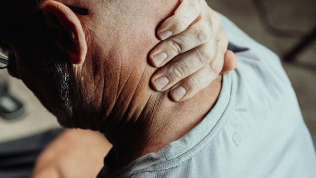 Natural Ways to Relieve Daily Aches and Pains Without Pills